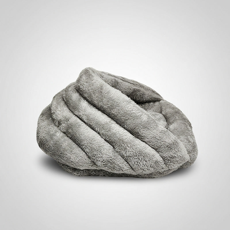 Cama Para Mascota Triangulo Con Capucha 40 X 24 cm