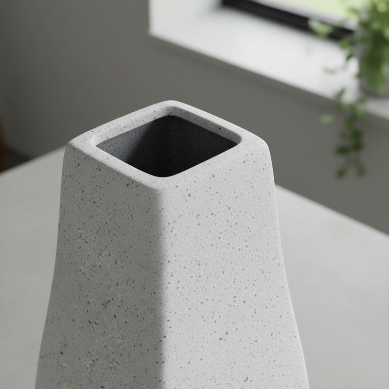 Florero De Cerámica Silueta 20cm