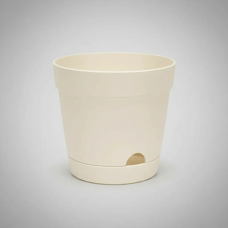 Maceta De Plástico Con Plato Mediano + Sistema Riego Lateral