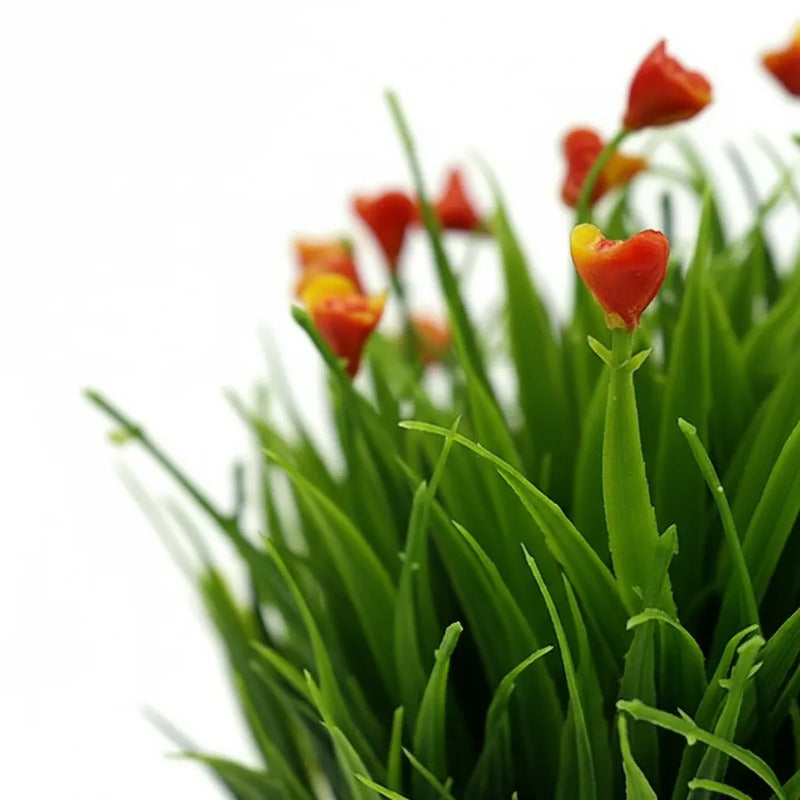Mini Flor Con Pasto Artificial En Maceta