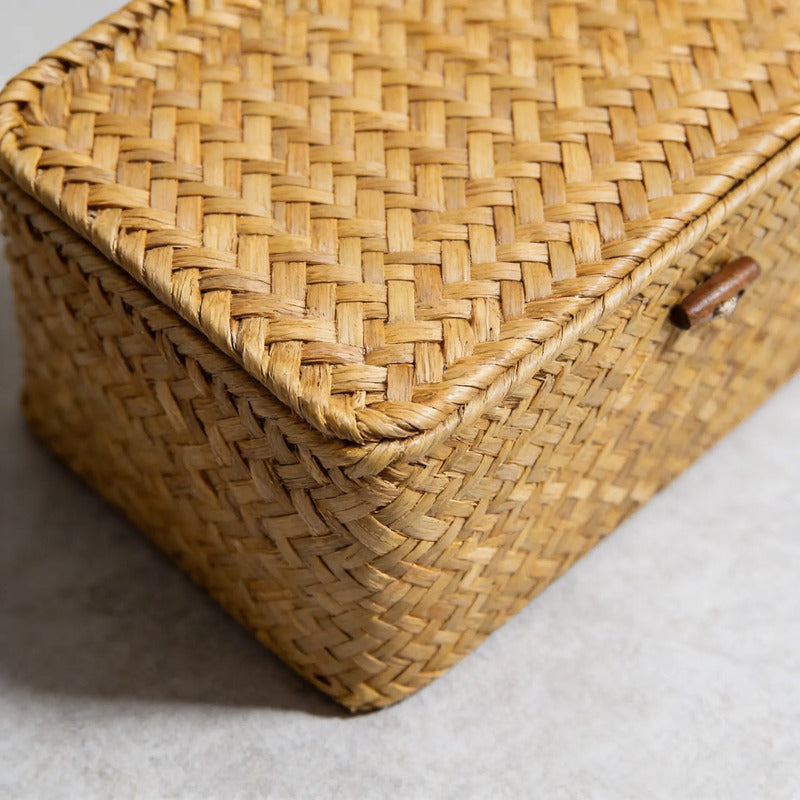 Canasto Ratán Con Tapa 8,5 X 23 cm