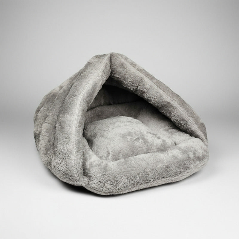 Cama Para Mascota Triangulo Con Capucha 40 X 24 cm
