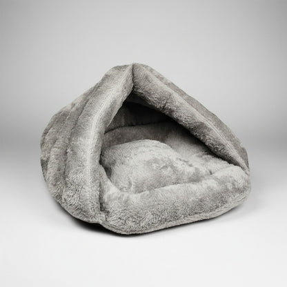 Cama Para Mascota Triangulo Con Capucha 40 X 24 cm