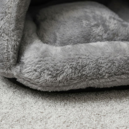 Cama Para Mascota Triangulo Con Capucha 40 X 24 cm