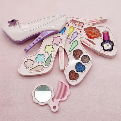 Petaca Zapato Con Sombras, Labial y Pintura de Uñas